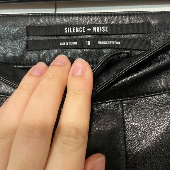SOLD Silence + Noise leather pleather straight leg black pants size 10 - Picture 6 of 12